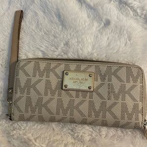 Michael Kors Phone Case Wristlet MK Vanilla
